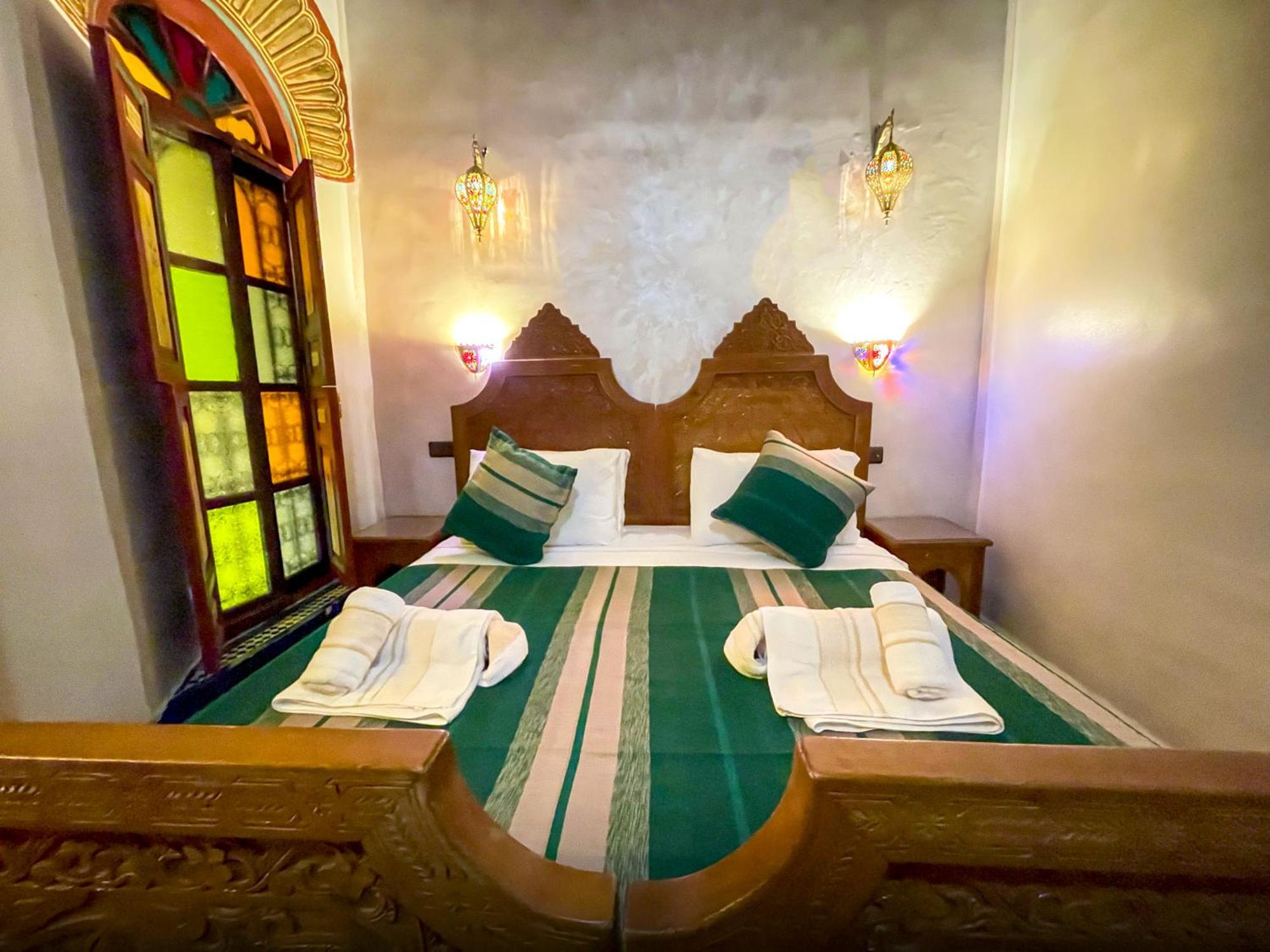 Riad Dar El Ouedghiri Фес Екстериор снимка