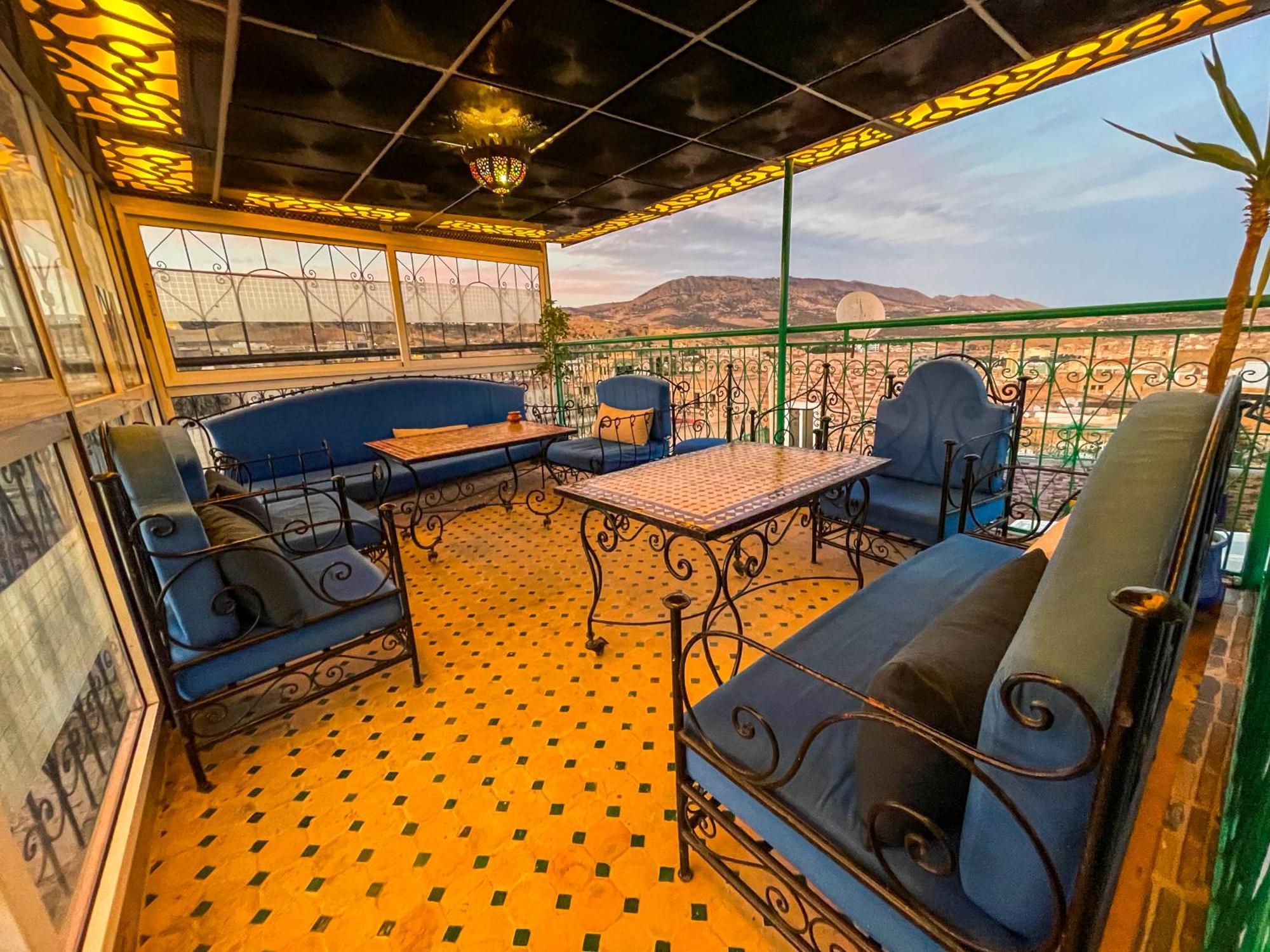 Riad Dar El Ouedghiri Фес Екстериор снимка