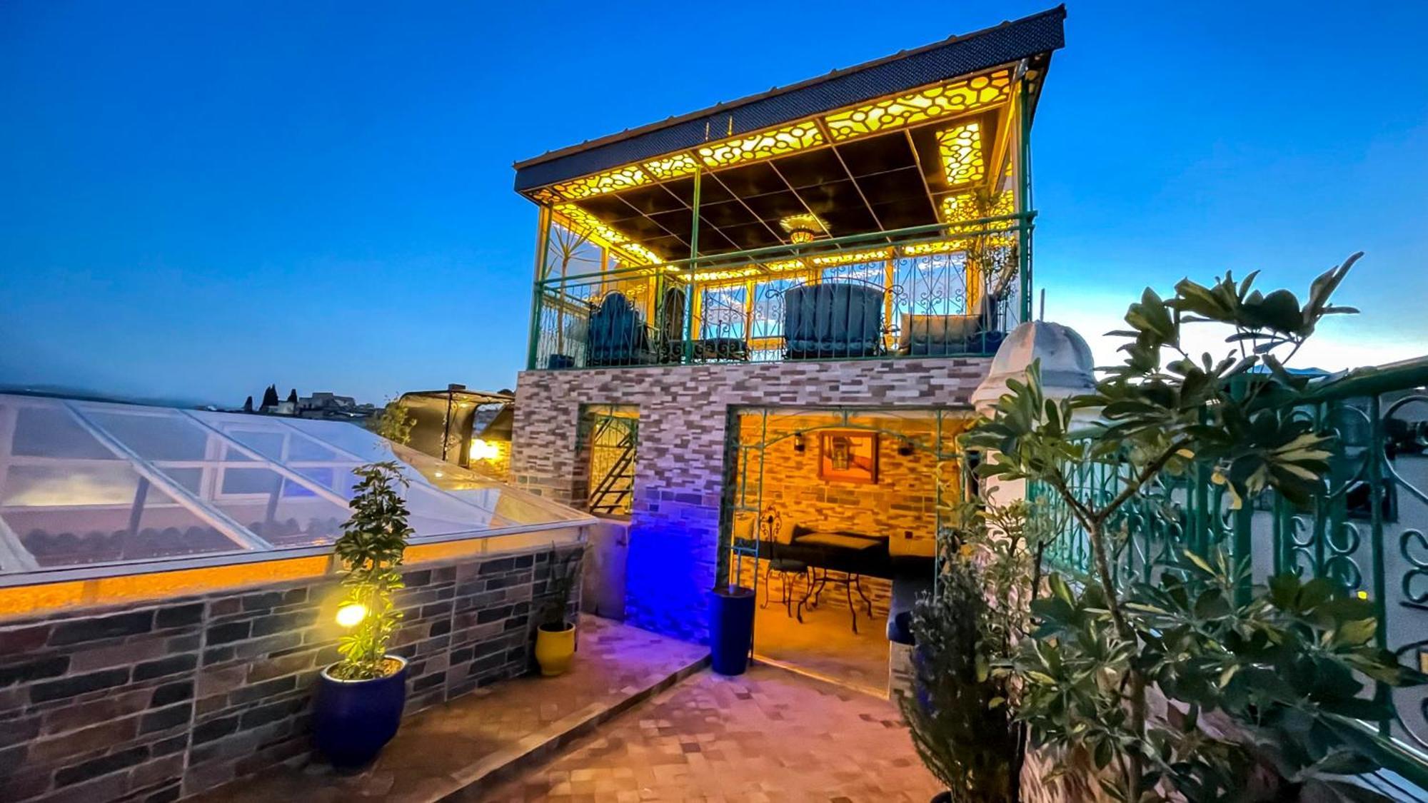 Riad Dar El Ouedghiri Фес Екстериор снимка
