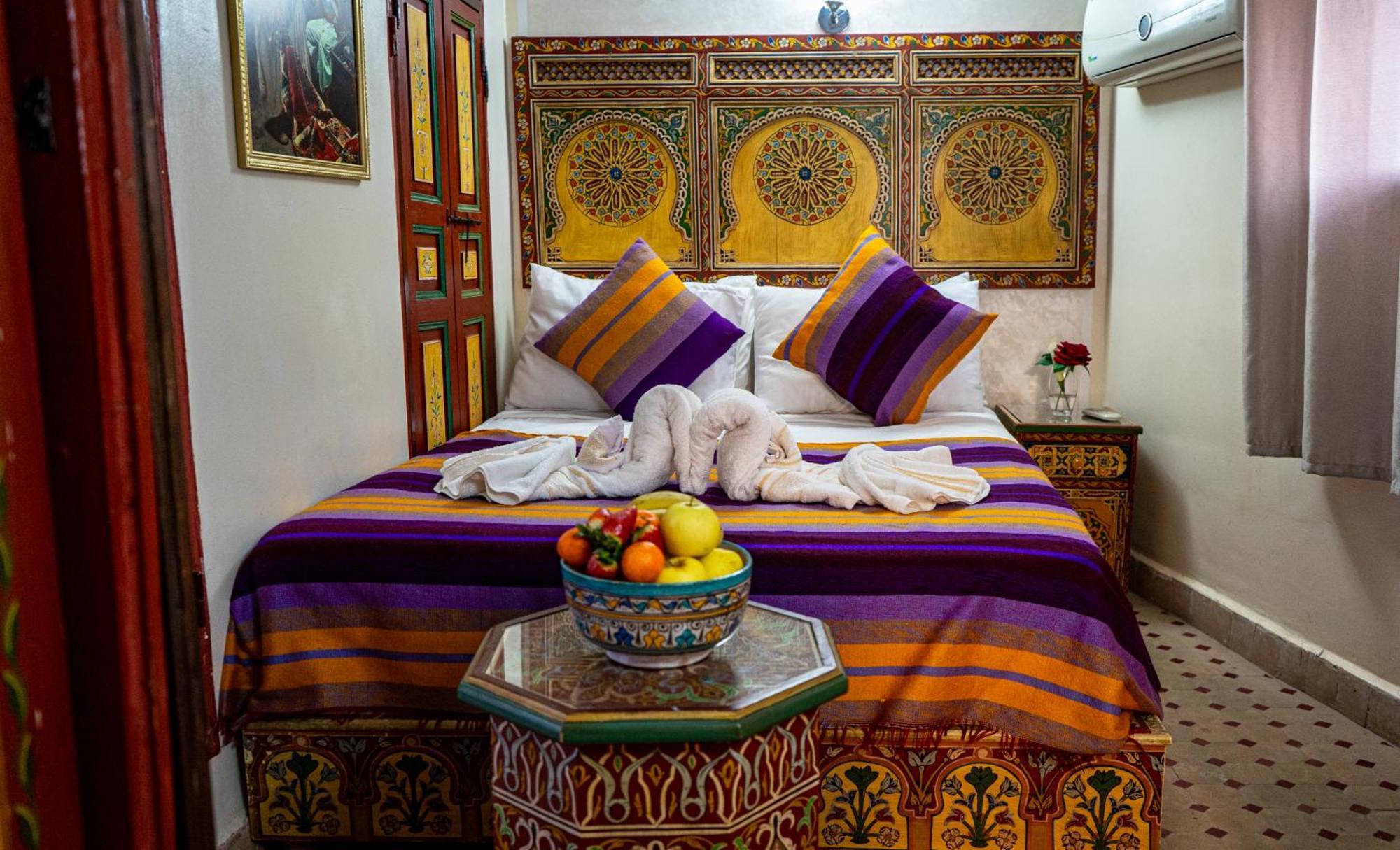 Riad Dar El Ouedghiri Фес Екстериор снимка