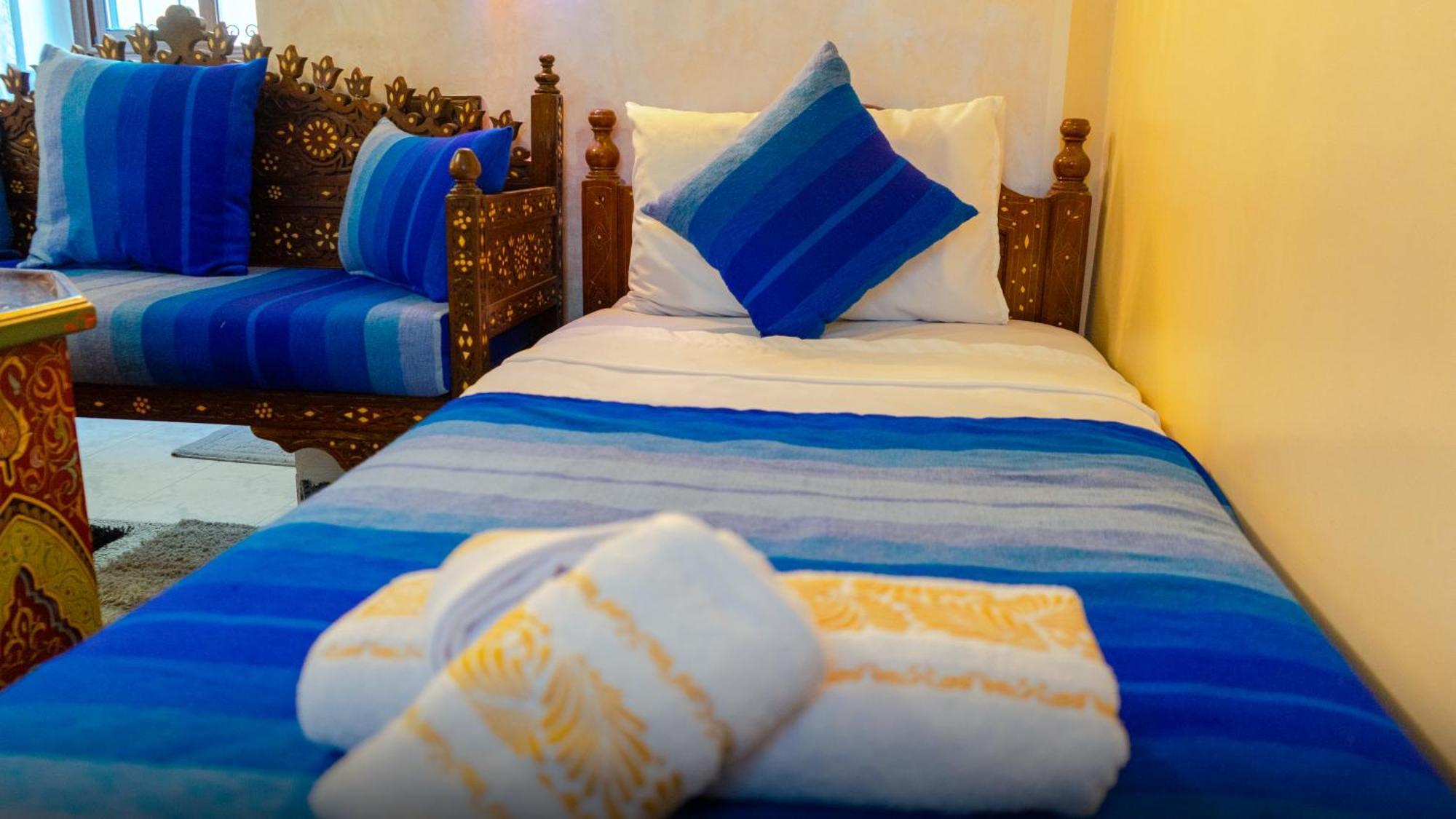 Riad Dar El Ouedghiri Фес Екстериор снимка