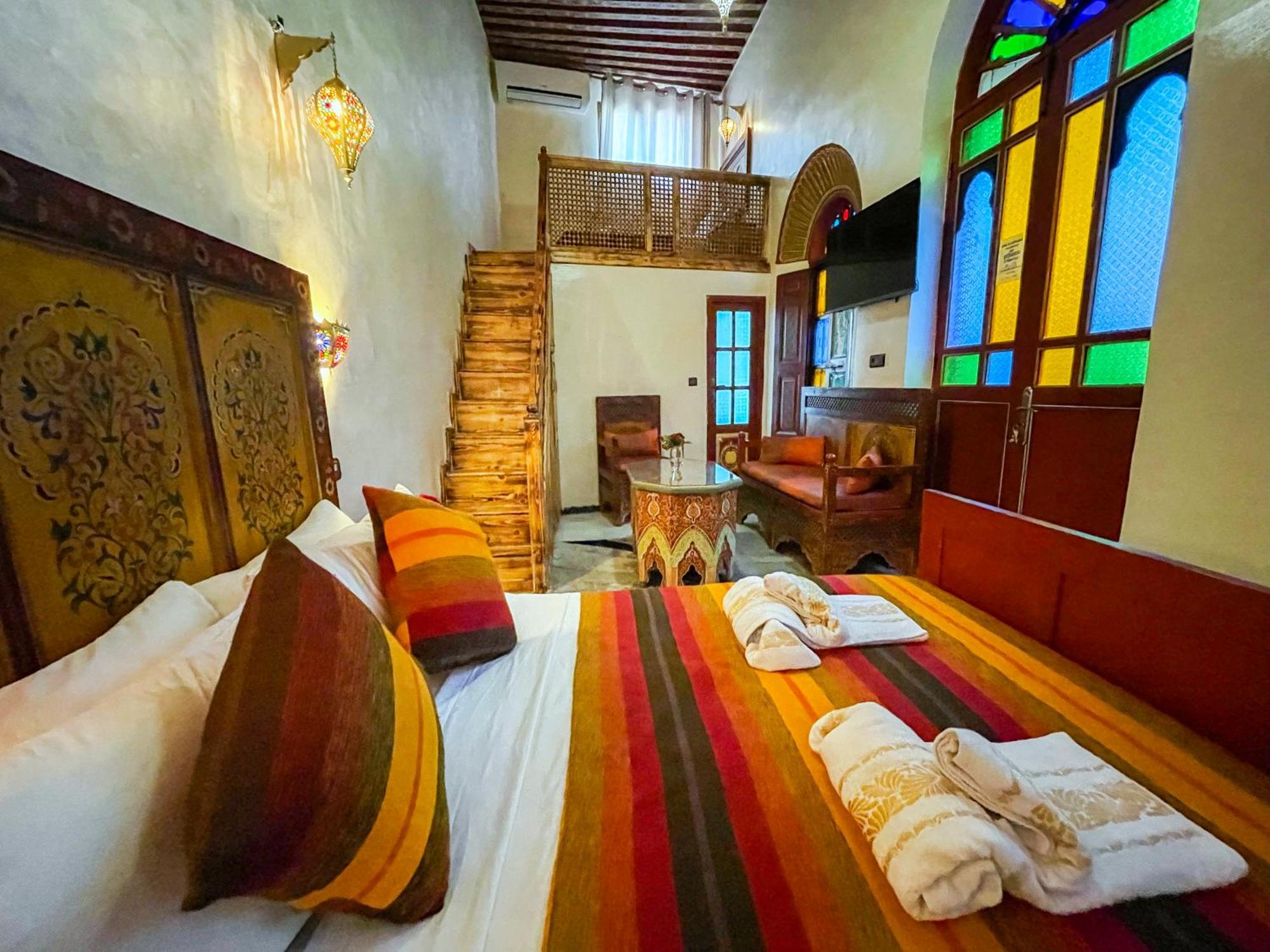 Riad Dar El Ouedghiri Фес Екстериор снимка