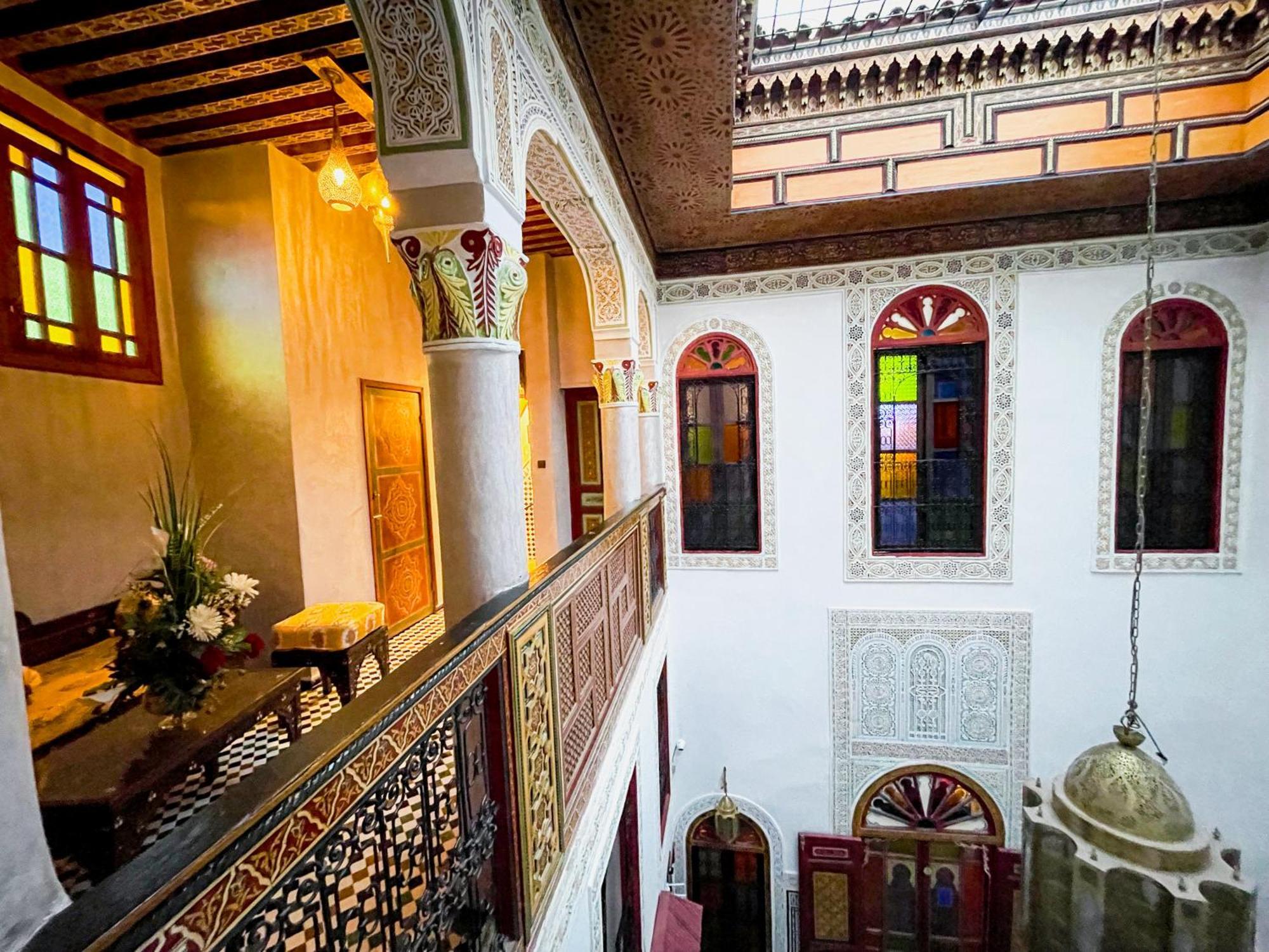 Riad Dar El Ouedghiri Фес Екстериор снимка